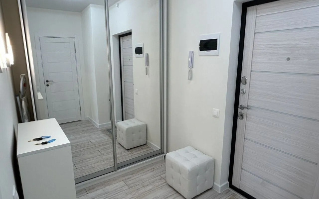 Svetlaya I Uyutnaya Studiya S Otkrytym Balkonom Flat