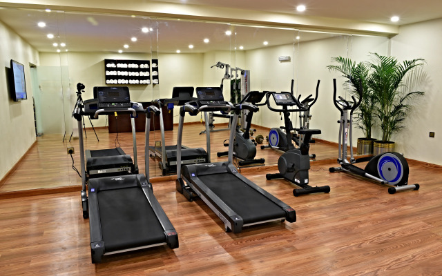 Отель Garden Plaza