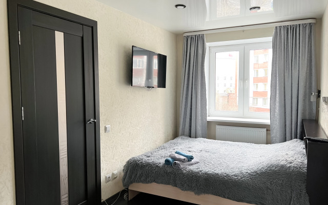 Квартира 2-комнатная на Коминтерна 17