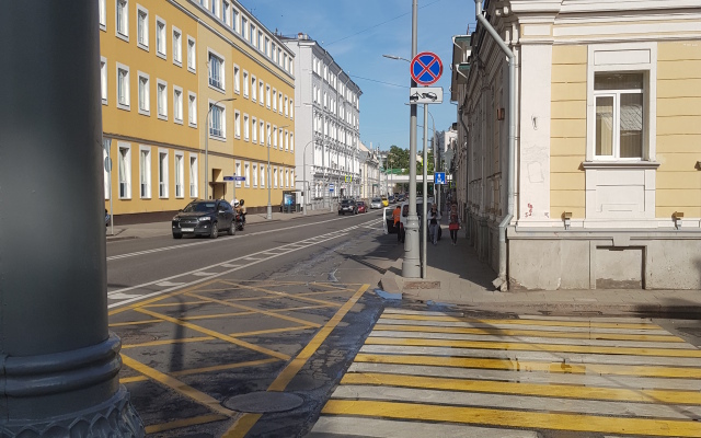 Zemlyanskiy pereulok 3 Apartments