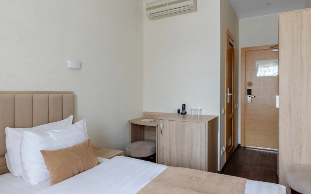 Меблированные комнаты Невский Берег 93