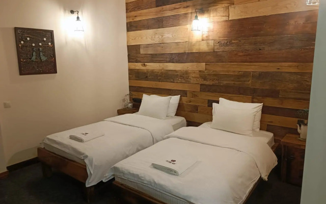 Отель Sazano Wine Cellar