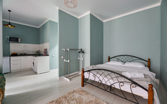 Uyutnye v Tsentre Goroda Flat