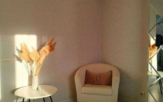 Na Sevastopolskoy Ulitse 9A Flat
