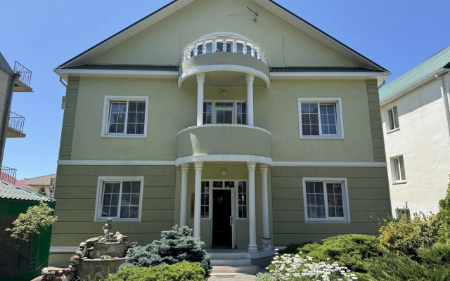 Guest House Uyut