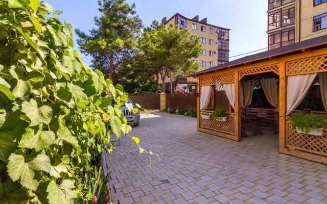 HOUSERICH Guest house
