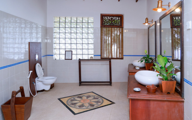 South Point Villa - 3 bedroom Beach Front Villa