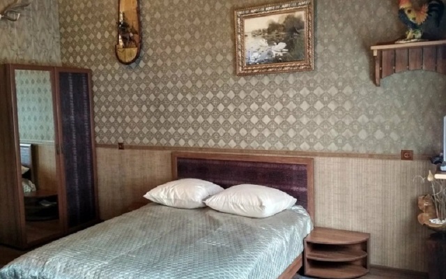 Okhotnichiy Club