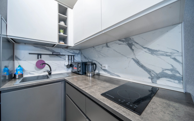 Stilnaya Studiya Ryadom S Tsentrom Flat