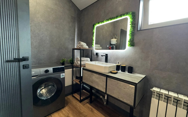 Barnkhaus Na_holme Rentplaza s Baney i Basseynom Private House