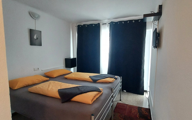 Orsi Hostel