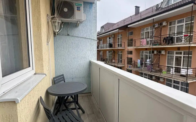 Апартаменты Морe квартир с видом на горы