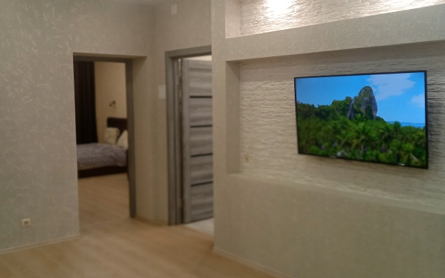 Lyuks 56m U Auri Apartments