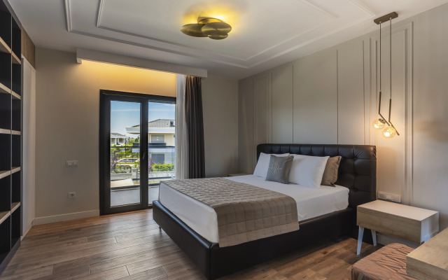Luxury Garden Suites