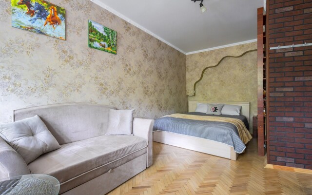 Na Prospekte Kosmonavtov Flat