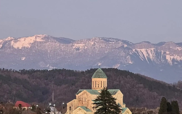 Hill Hotel Kutaisi Hotel