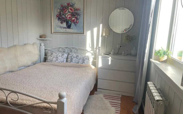 Частный дом Домик у воды