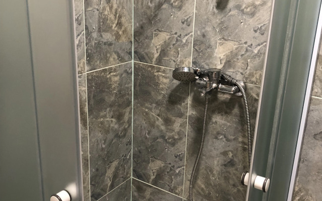 Na Ulitse Lyotchika Ulyyanina 3A Flat