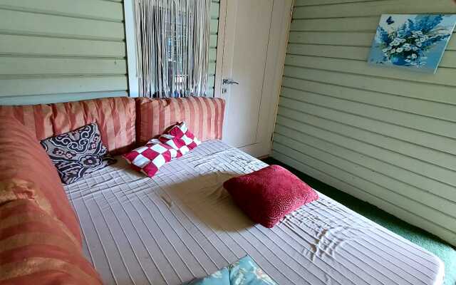 Chernavino 9 Club Hotel