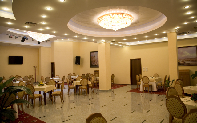 Regina-Peterburgskaya Hotel