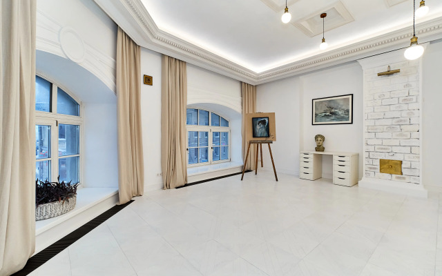 Апартаменты 100 м2 с панорамным видом на Фонтанку