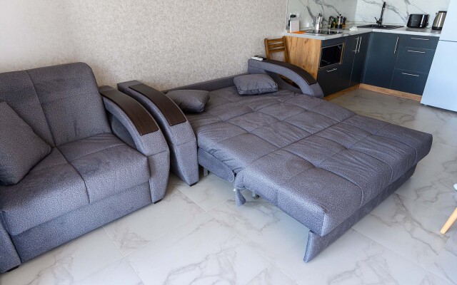 V tsentre Sochi dlya 3 gostey ZHK Sokol S Vidom Na More Apartment