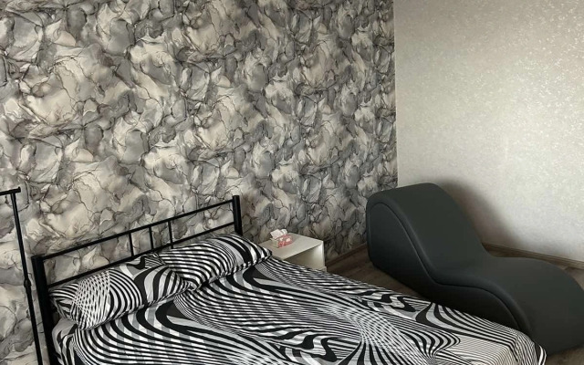 V Tsentre Goroda Flat