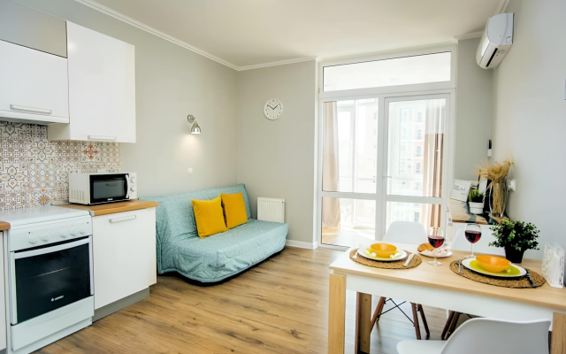 Апартаменты Uzorapart Просторная Евродвушка у Пляжа Алексино с Видом на Закат