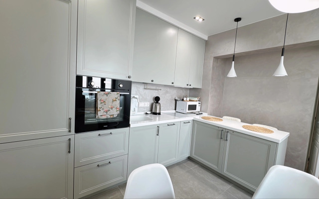 Apartament favorit MorskayaSimfonya-2 s panoramoj na more, bassejnom na territorii ZhK Apartment