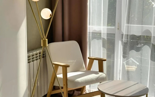 Квартира Замечательная 1-к рядом с Клиникой 3Z