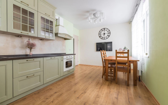 Apartments Semeynye S Balkonom Morskoy Fasad