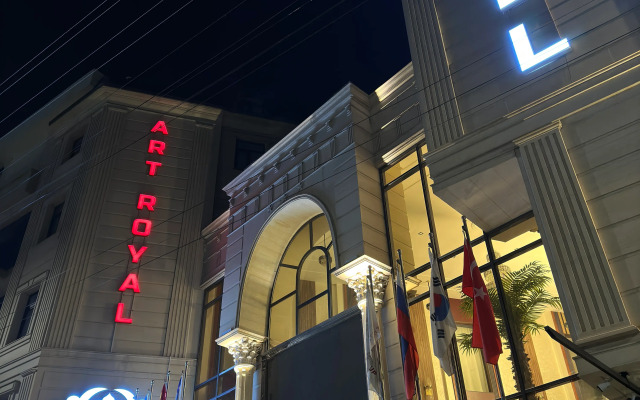 Art Royal Hotel