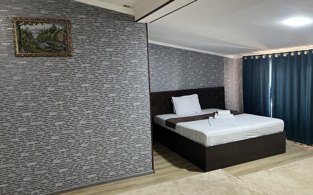 Garden City Hotel