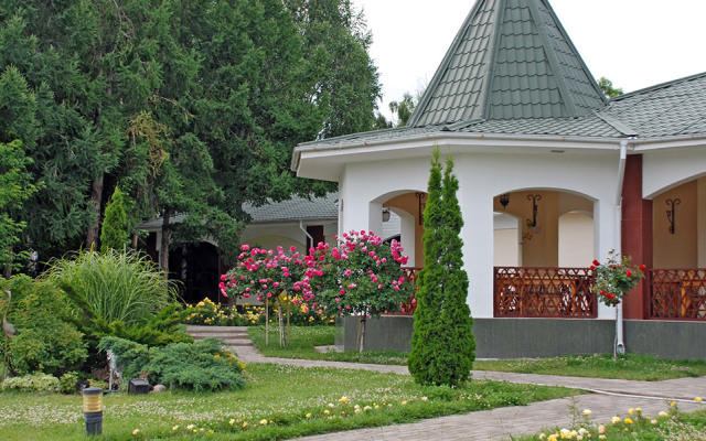 Hotel Tsentr Otdykha "Raduga Plyus"