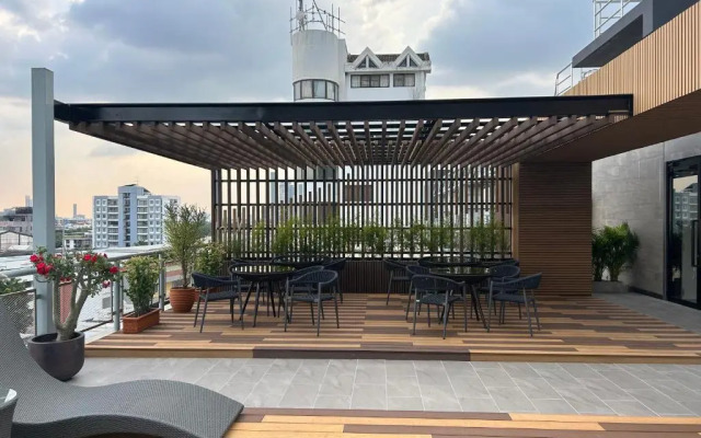 Best Western Click Sathorn 11