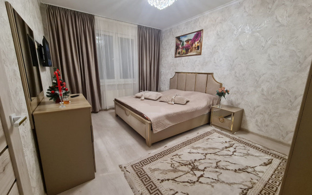 Na Ulitse Kuryzhova 13 (313) Flat