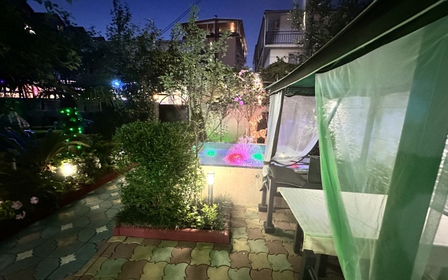 Lazurnyij Briz Guest house