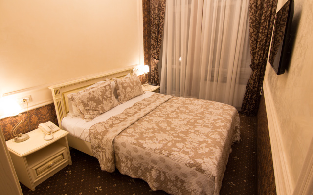 Vintazh Hotel