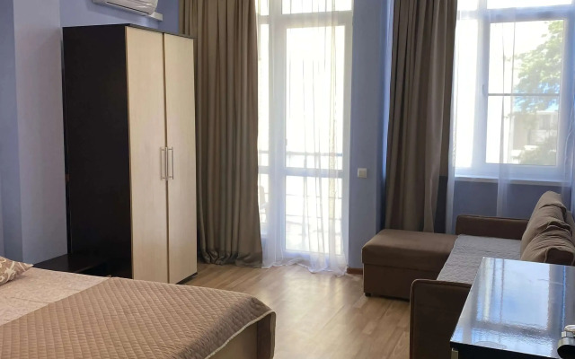 Апартаменты еврoдвушкa нa первой беpеговой линии