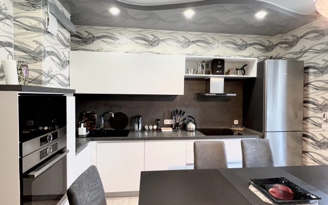 Dvukhkomnatnaya v Tsentre Minska na Sutki/nedeli/mesyatsy 2 Lodzhii Flat