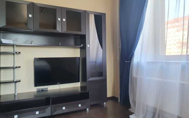 Ryadom S Yuzhno-Primorskim Parkom Flat
