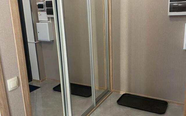 Svoy Lux Flat