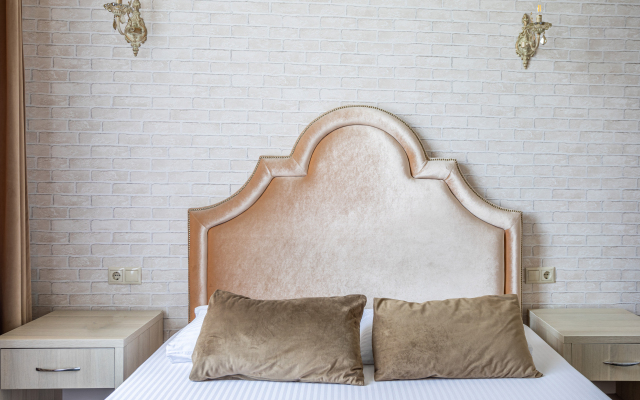 Hotel Marton Sholokhova