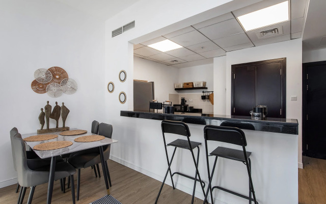 Апартаменты Bright 1Bdr at Fortunato