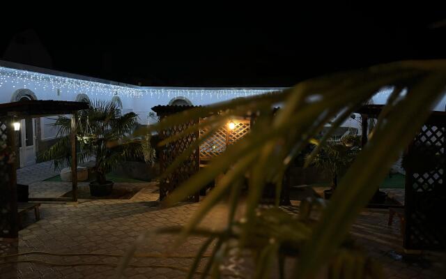 Admiral Klub Guest House