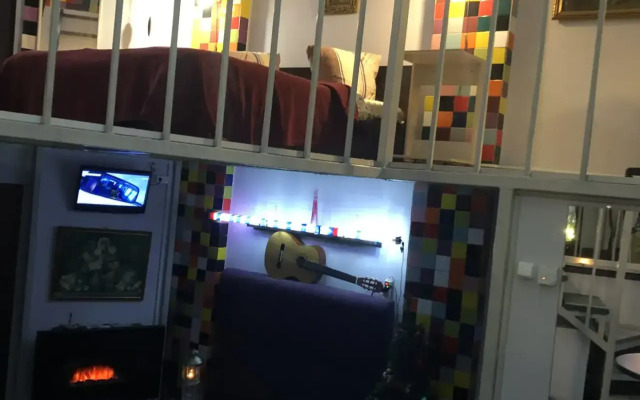 Квартира над каналом