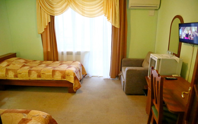 Turist Hotel