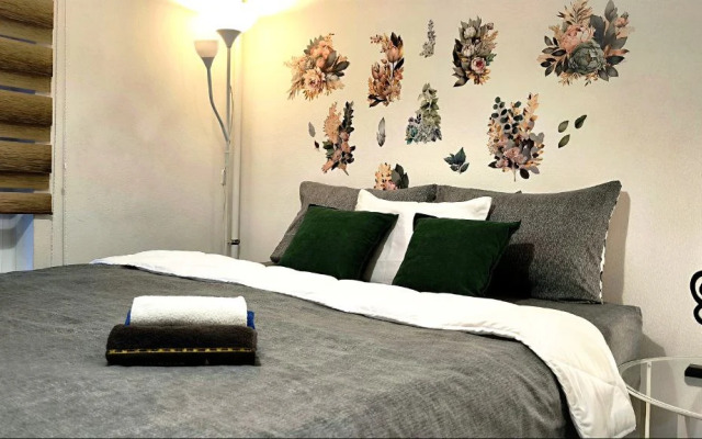 Апартаменты Уютная Студия LORA HOME у Метро