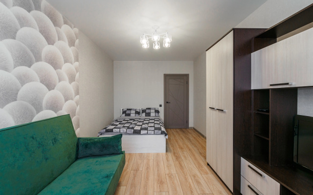 Uyutnaya v samom centre levogo berega Irtysha Flat