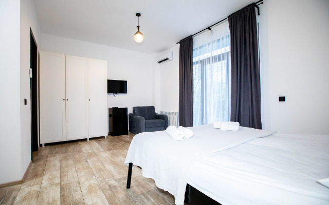 Level Up Hotel